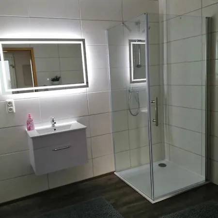 -kiefer Apartment *